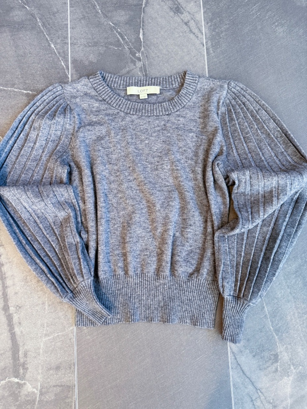 LOFT Gray Knit Crewneck Sweater Balloon Puff Sleeves Women’s XS
